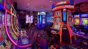 spin roulette platform offering sportsbook, live dealer, slots, and esports